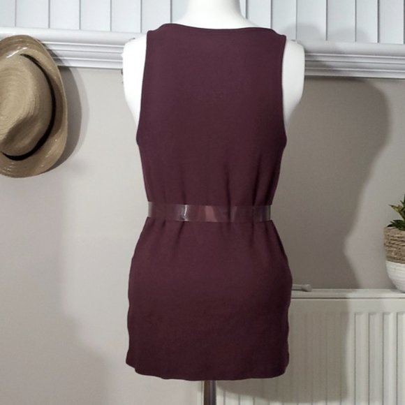 Gap Ribbed Burgundy Tank- Size Medium- NWOT (Does Not Come With Belt) - Picture 3 of 7